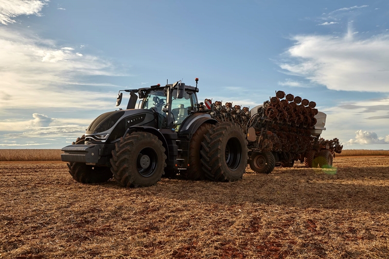 Img-Trator_da_Serie_S6_MG_0300-1.jpg