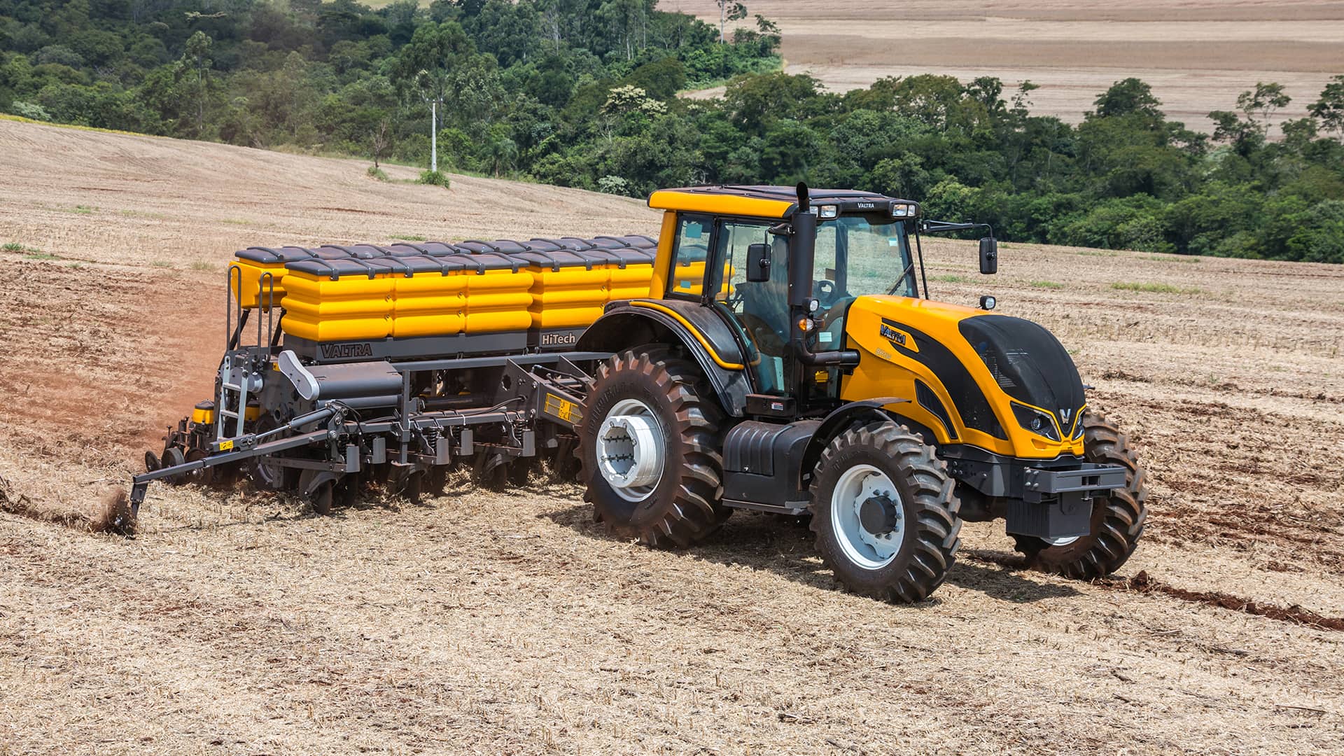 Valtra comemora sucesso de vendas dos lançamentos na Agrishow 2025